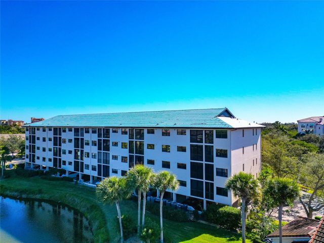 5408 EAGLES POINT CIRCLE 302, Sarasota, FL 34231