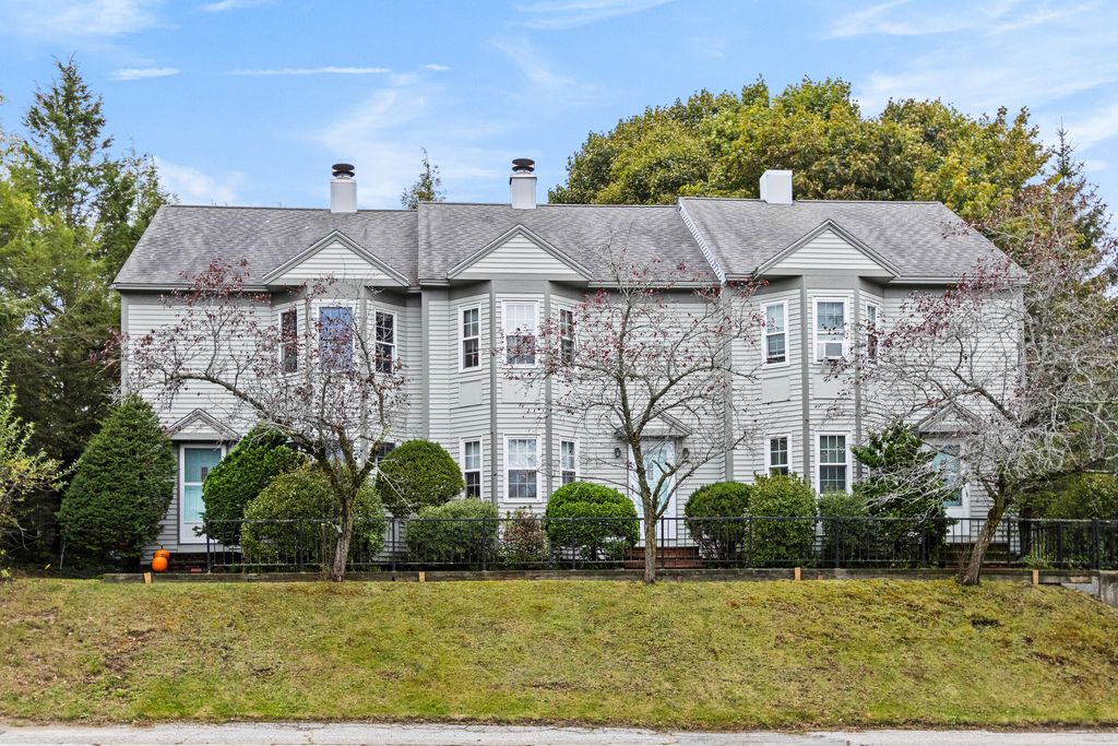 150 Brighton Avenue 1, Portland, ME 04102 — photo 2