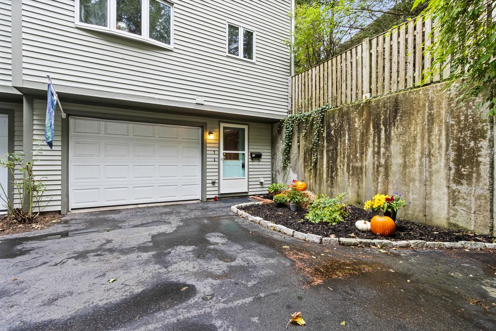 150 Brighton Avenue 1, Portland, ME 04102 — photo 3