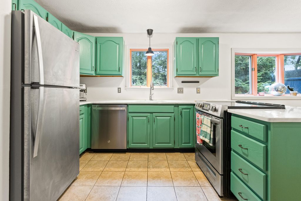 150 Brighton Avenue 1, Portland, ME 04102 — photo 5