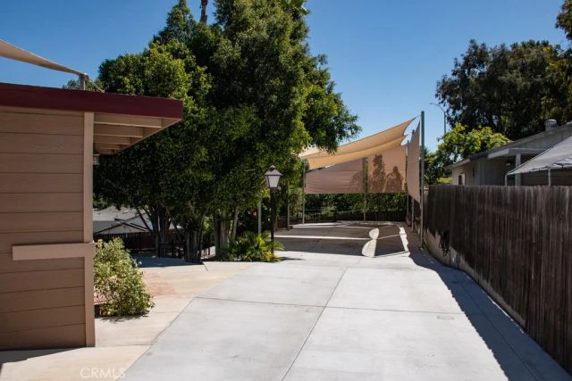 933 Eastside Rd, El Cajon, CA 92020