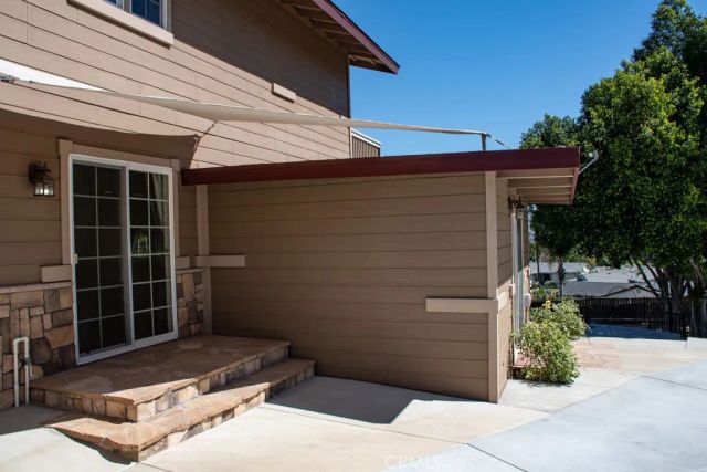 933 Eastside Rd, El Cajon, CA 92020