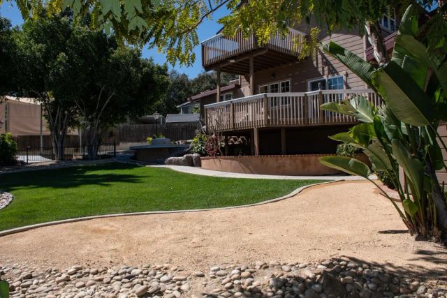 933 Eastside Rd, El Cajon, CA 92020