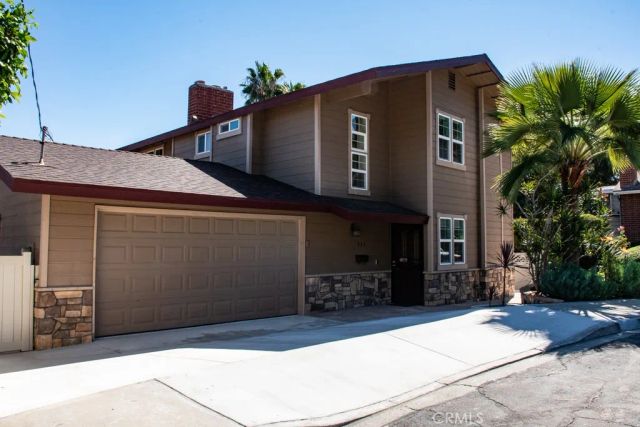 933 Eastside Rd, El Cajon, CA 92020