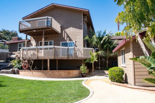 933 Eastside Rd, El Cajon, CA 92020