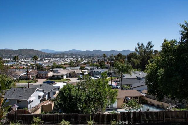 933 Eastside Rd, El Cajon, CA 92020