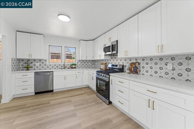 2551 Carlsbad Ave, Sacramento, CA 95821