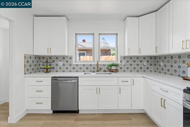 2551 Carlsbad Ave, Sacramento, CA 95821
