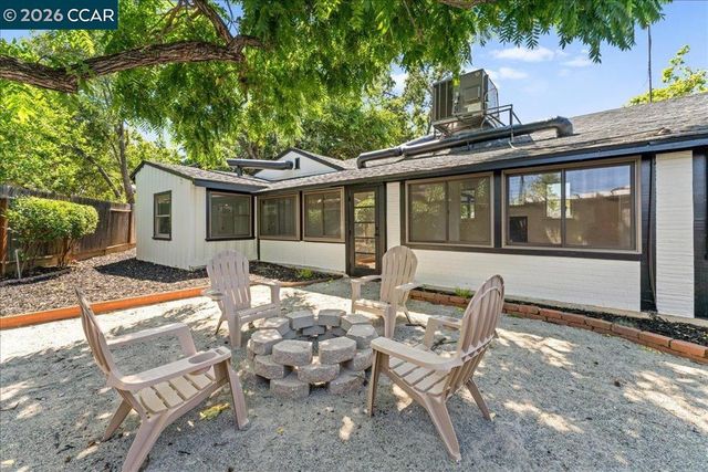 2551 Carlsbad Ave, Sacramento, CA 95821