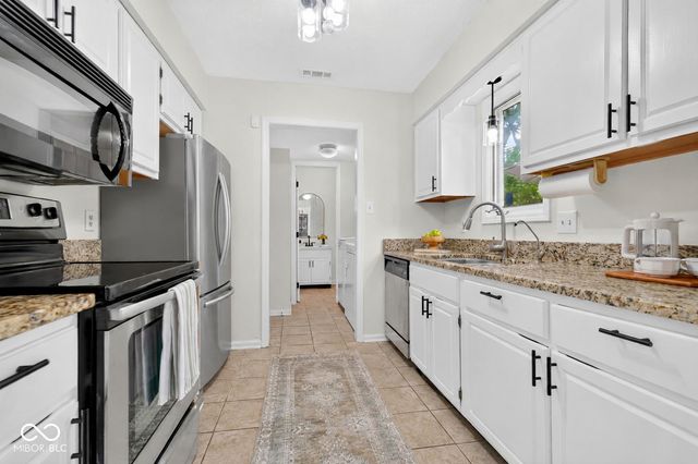 2522 Spring Hill Court, Indianapolis, IN 46268