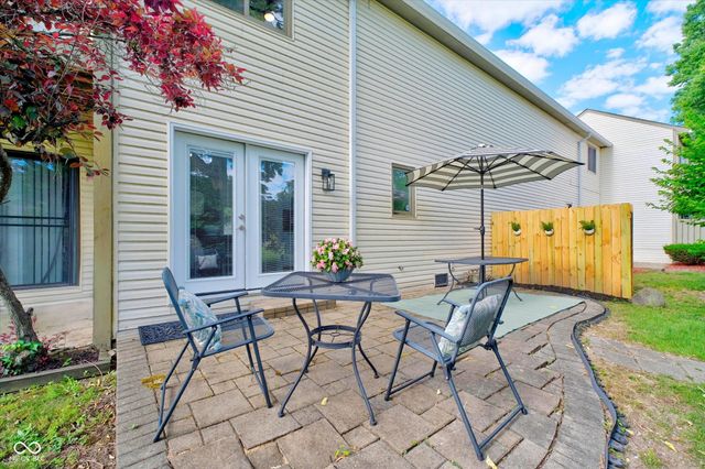 2522 Spring Hill Court, Indianapolis, IN 46268
