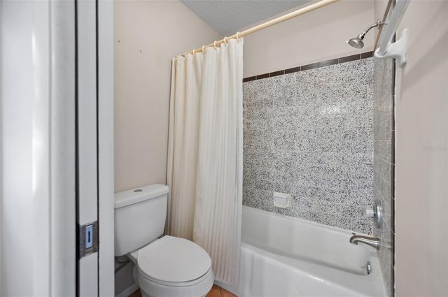 207 OBERLIN ROAD, Venice, FL 34293