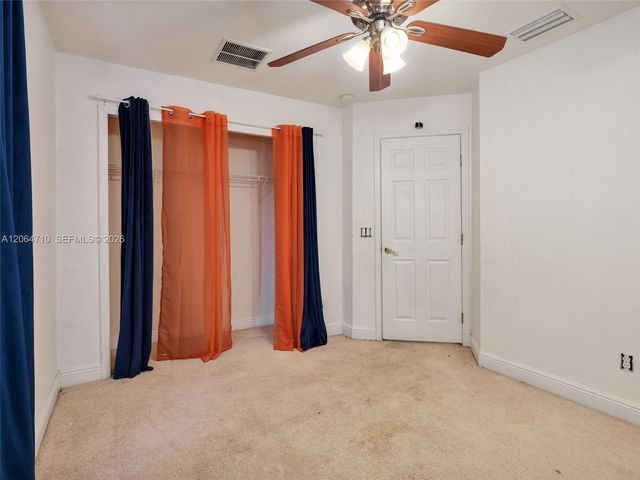 928 SE 5 Ct, Cape Coral, FL 33990