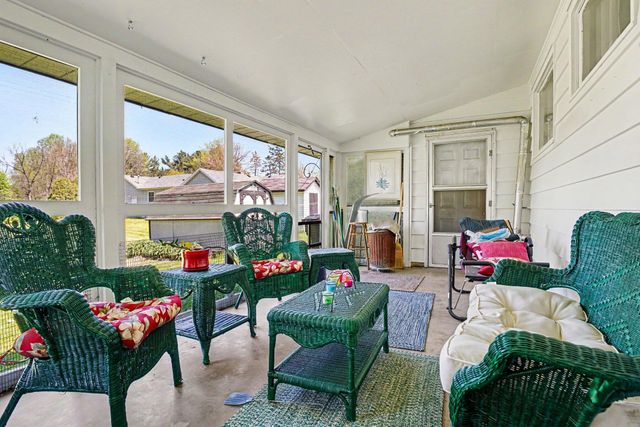 109 W Walker Street, Rolling Prairie, IN 46371
