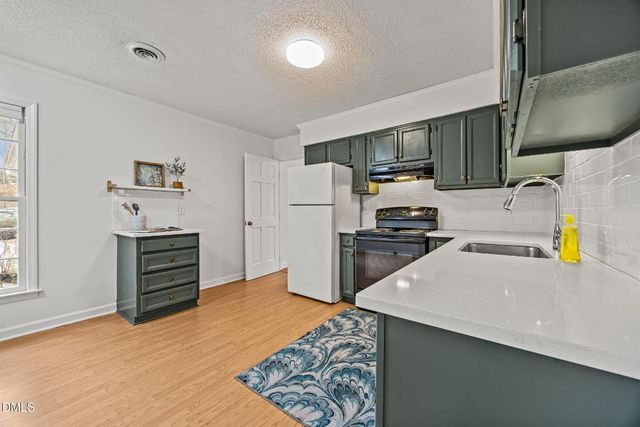 5916 Applewood Lane, Raleigh, NC 27609