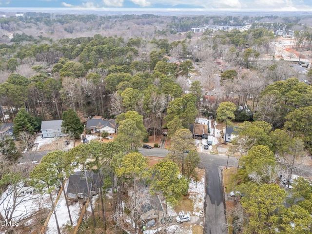 5916 Applewood Lane, Raleigh, NC 27609