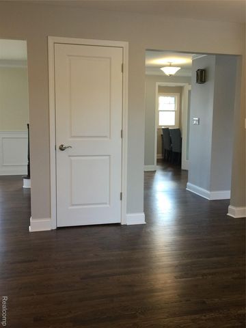 6858 Post Oak Drive, West Bloomfield Charter Township, MI 48322