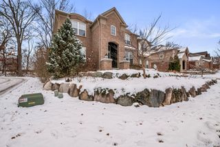 146 Crosbie Court, Orion Charter Township, MI 48362