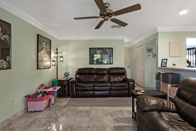 5525 NW 54th Circle, Coconut Creek, FL 33073