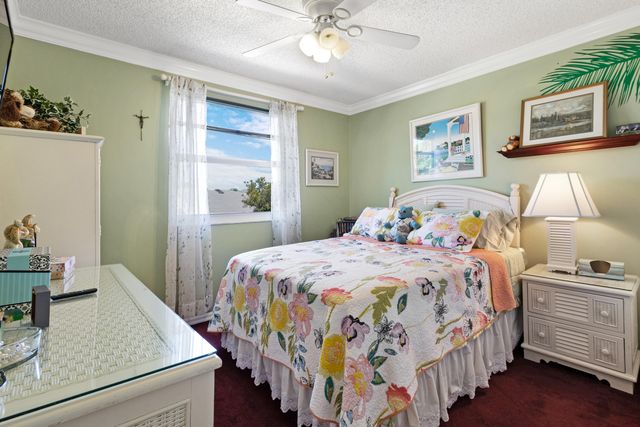 5525 NW 54th Circle, Coconut Creek, FL 33073