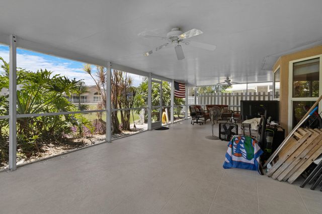 5525 NW 54th Circle, Coconut Creek, FL 33073