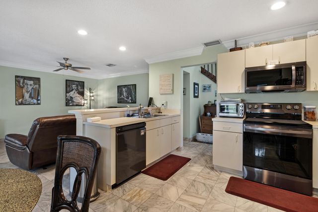 5525 NW 54th Circle, Coconut Creek, FL 33073
