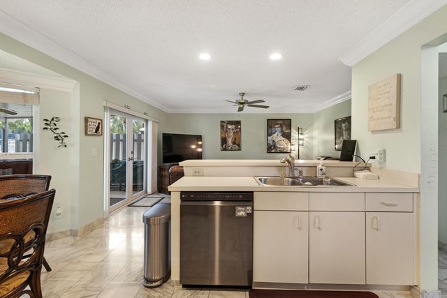 5525 NW 54th Circle, Coconut Creek, FL 33073