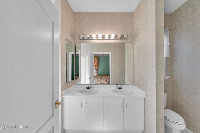 2 Spring Meadow Drive, Lakewood, NJ 08701