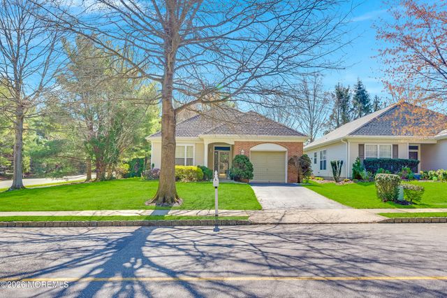 2 Spring Meadow Drive, Lakewood, NJ 08701