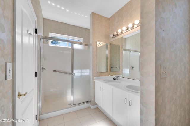 2 Spring Meadow Drive, Lakewood, NJ 08701