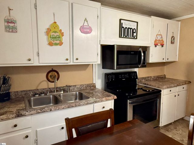 131 Montpelier Street, Gaffney, SC 29340