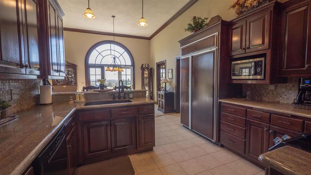 N4655 QUINTESSENCE COURT, New London, WI 54961