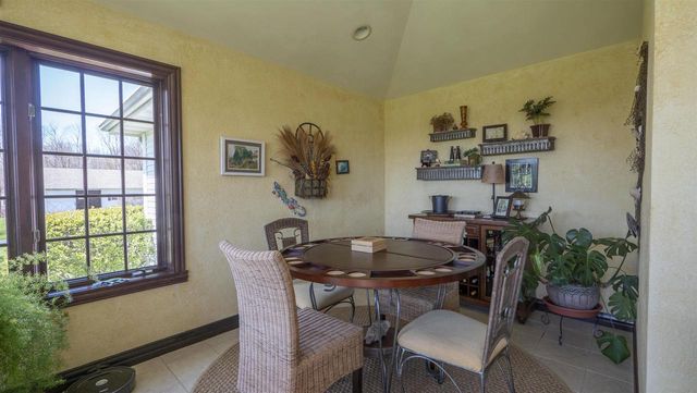 N4655 QUINTESSENCE COURT, New London, WI 54961