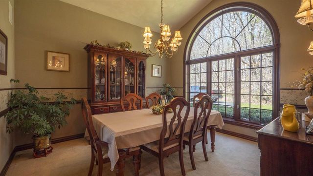 N4655 QUINTESSENCE COURT, New London, WI 54961