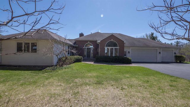 N4655 QUINTESSENCE COURT, New London, WI 54961