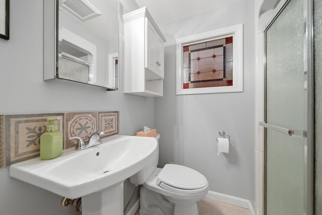 41 Nottingham Drive, Nashua, NH 03062