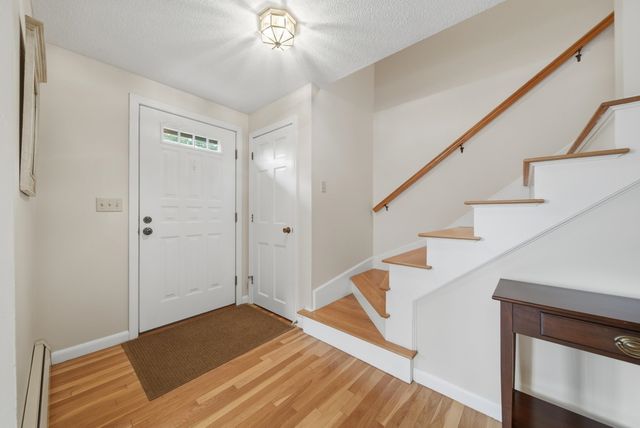 41 Nottingham Drive, Nashua, NH 03062