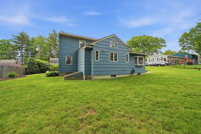 41 Nottingham Drive, Nashua, NH 03062