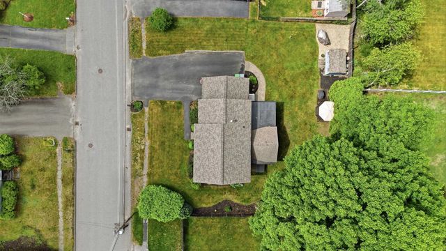 41 Nottingham Drive, Nashua, NH 03062