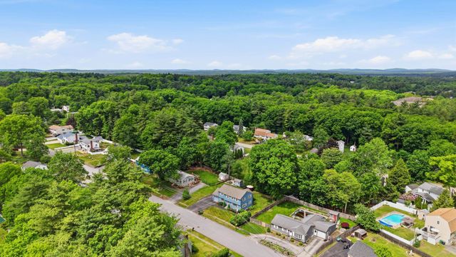 41 Nottingham Drive, Nashua, NH 03062