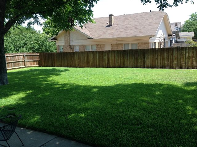 4105 Lafayette Avenue, Fort Worth, TX 76107