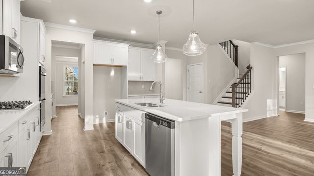 1611 LaceBark Elm Way, Lawrenceville, GA 30045