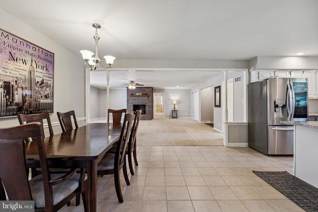 677 OLD PORTER RD, Bear, DE 19701