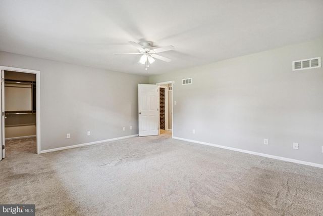 677 OLD PORTER RD, Bear, DE 19701