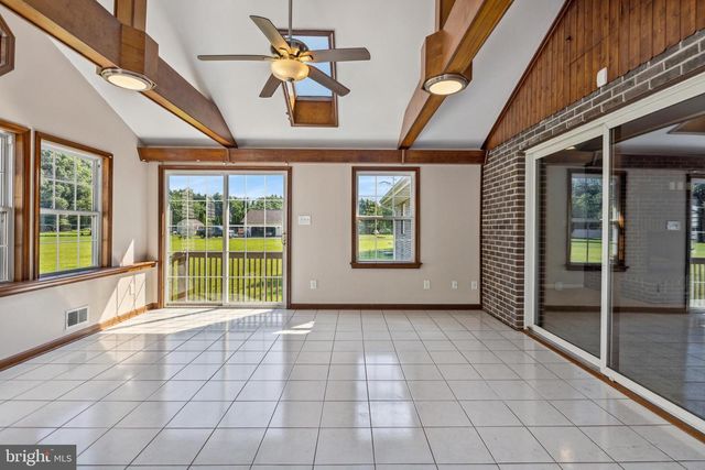 677 OLD PORTER RD, Bear, DE 19701