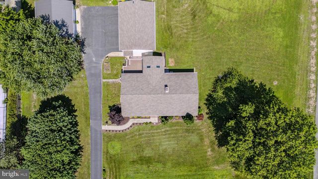 677 OLD PORTER RD, Bear, DE 19701