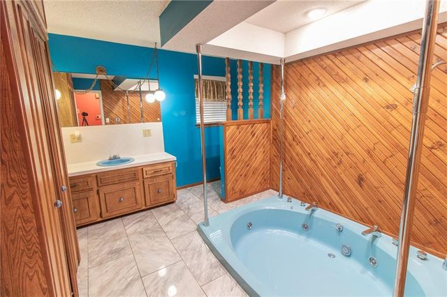 11314 E Park Street, Sugar Creek, MO 64054