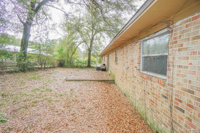 6401 Myrtle Hill Cir, Pensacola, FL 32506