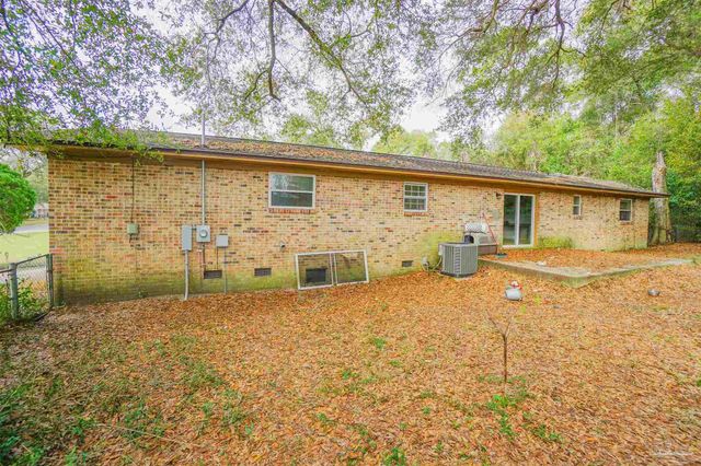 6401 Myrtle Hill Cir, Pensacola, FL 32506