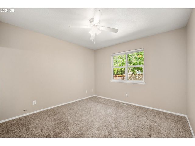 730 Ne PACIFIC Dr, Fairview, OR 97024